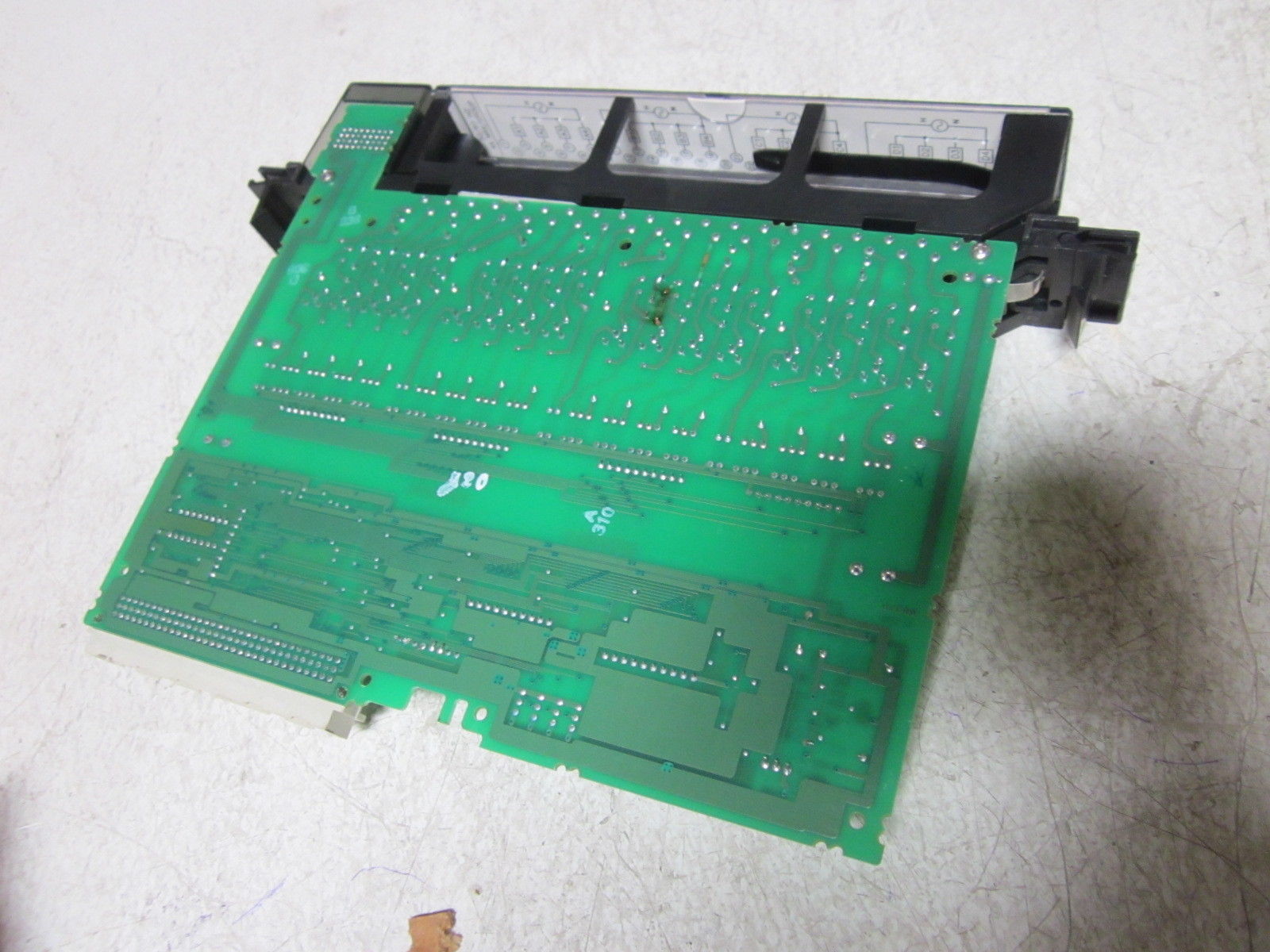 GE FANUC IC697MDL340F 120VAC DISCRETE LOGIC OUTPUT MODULE UNMP