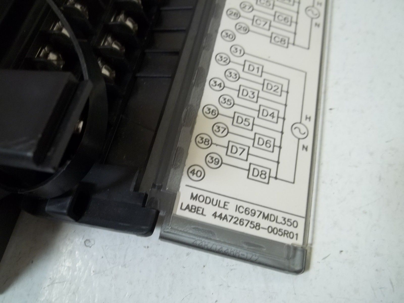 GE FANUC IC697MDL350 OUTPUT 120VAC .5A/PT1 NSMP