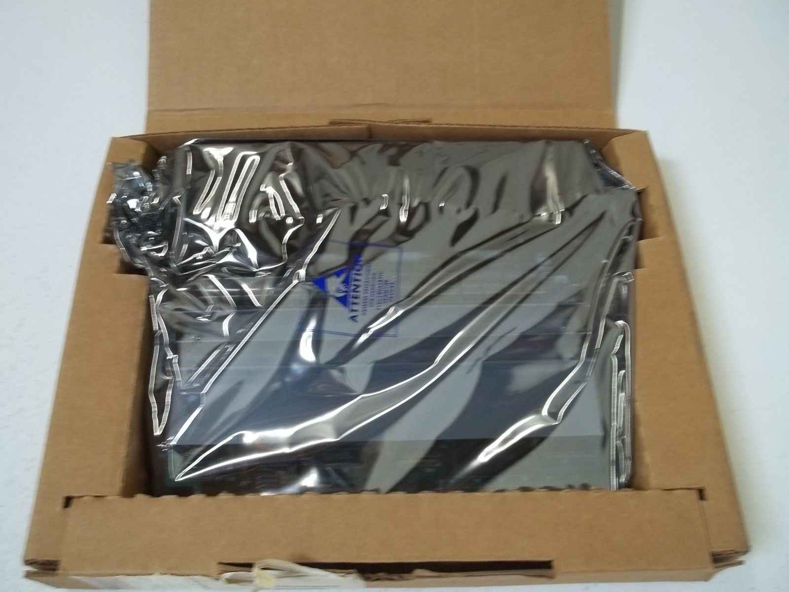 GE FANUC IC697MDL740B OUTPUT MODULE 24/48VDC 2A 16PT NSMP