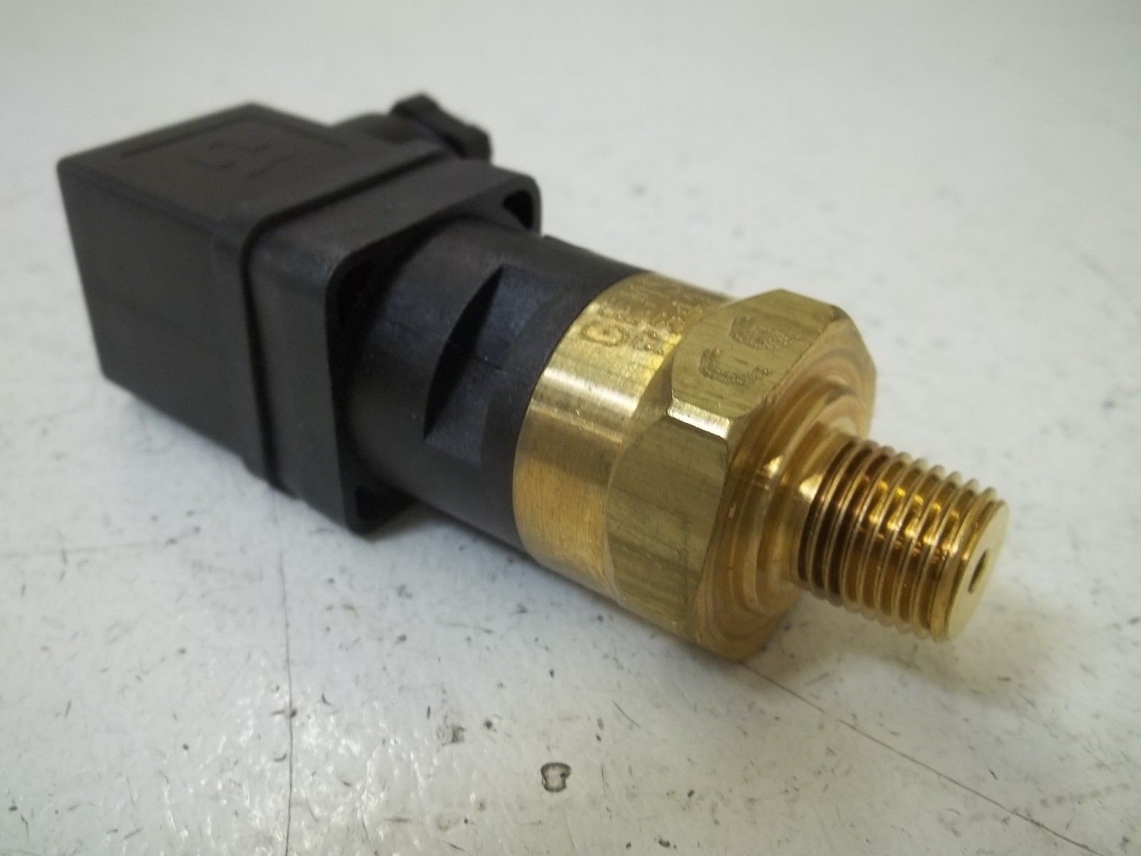 GEMS PS41-30-4MNB-C-HC PRESSURE SWITCH NSMP