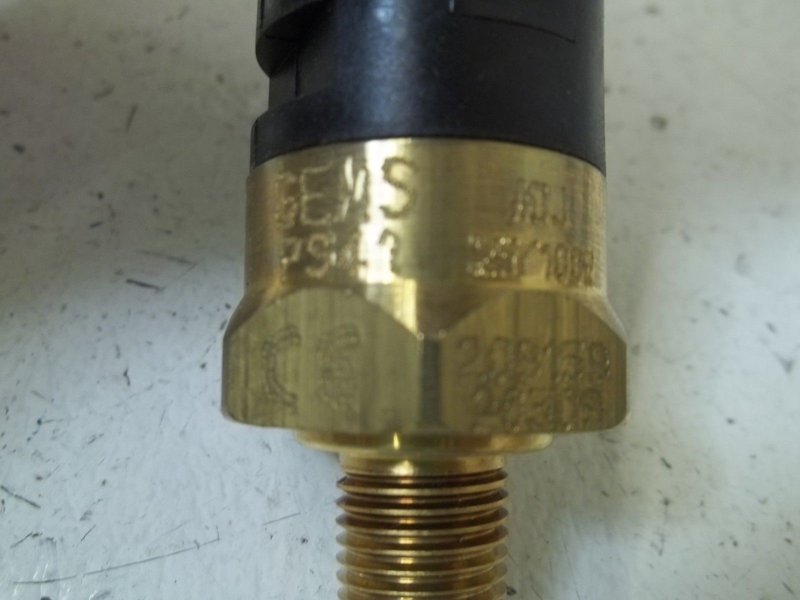 GEMS PS41-30-4MNB-C-HC PRESSURE SWITCH NSMP