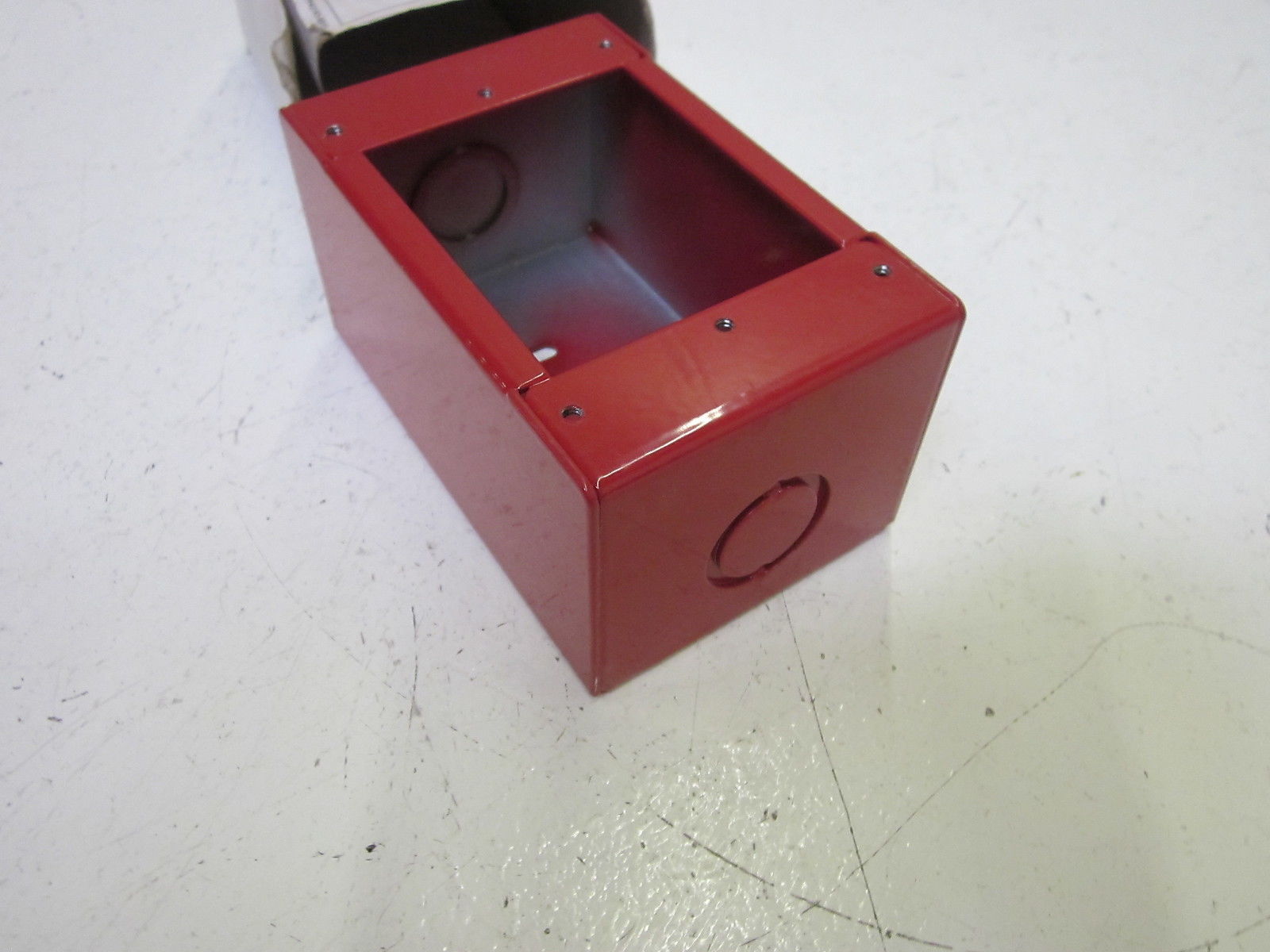 GENERAL ELECTRIC 27193-11 FIRE ALARM RED SURFACE MOUNT NSMP