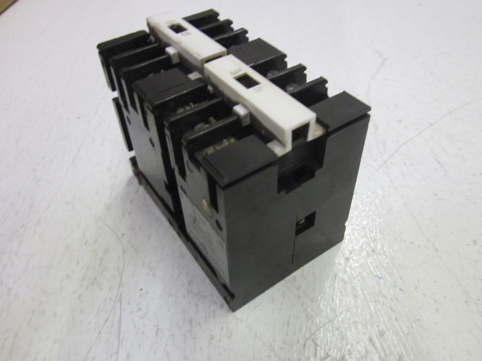GENERAL ELECTRIC CR122A02202AA 115V UNMP