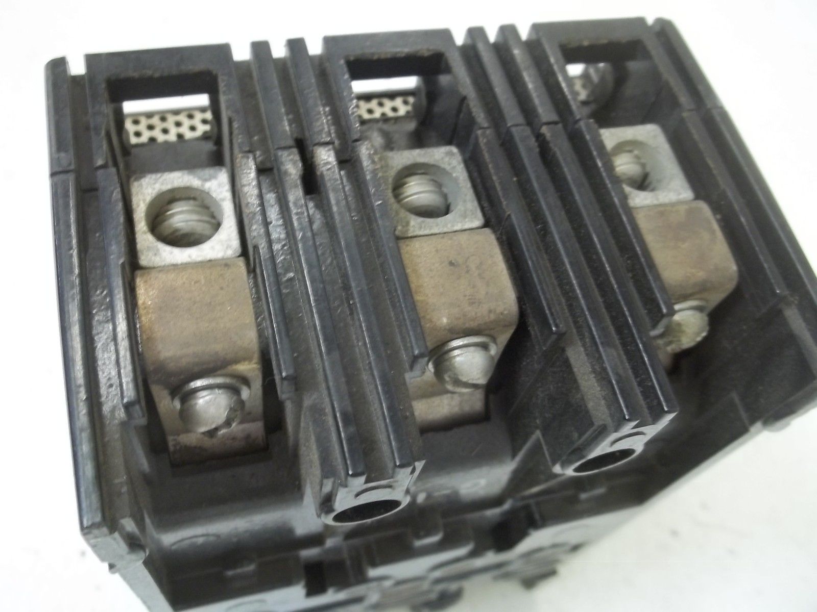 GENERAL ELECTRIC TE132070 CIRCUIT BREAKER UNMP