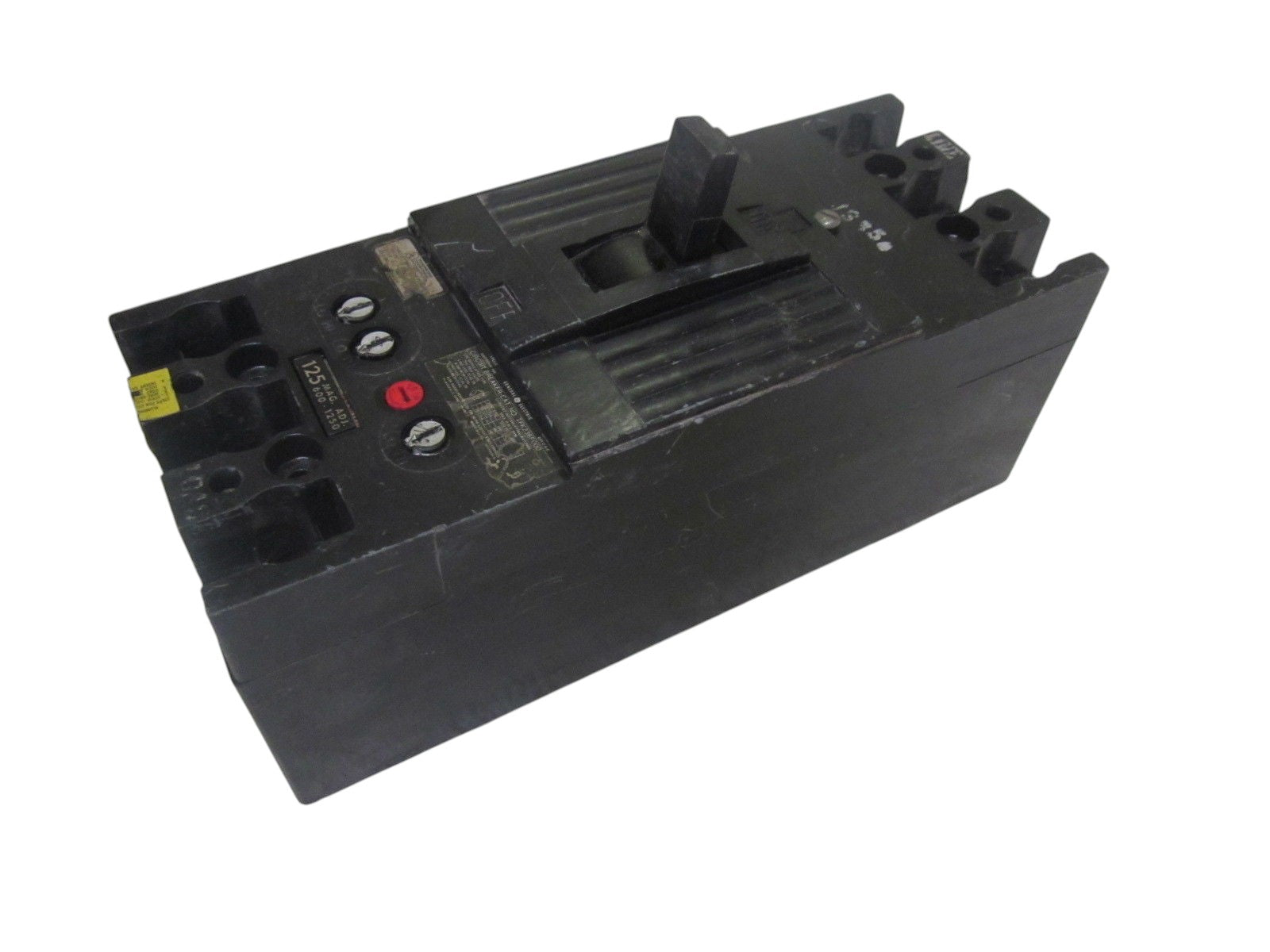 GENERAL ELECTRIC TFK236F000 3POLE 225AMP 600V CIRCUIT BREAKER 125 A TRIP UNMP