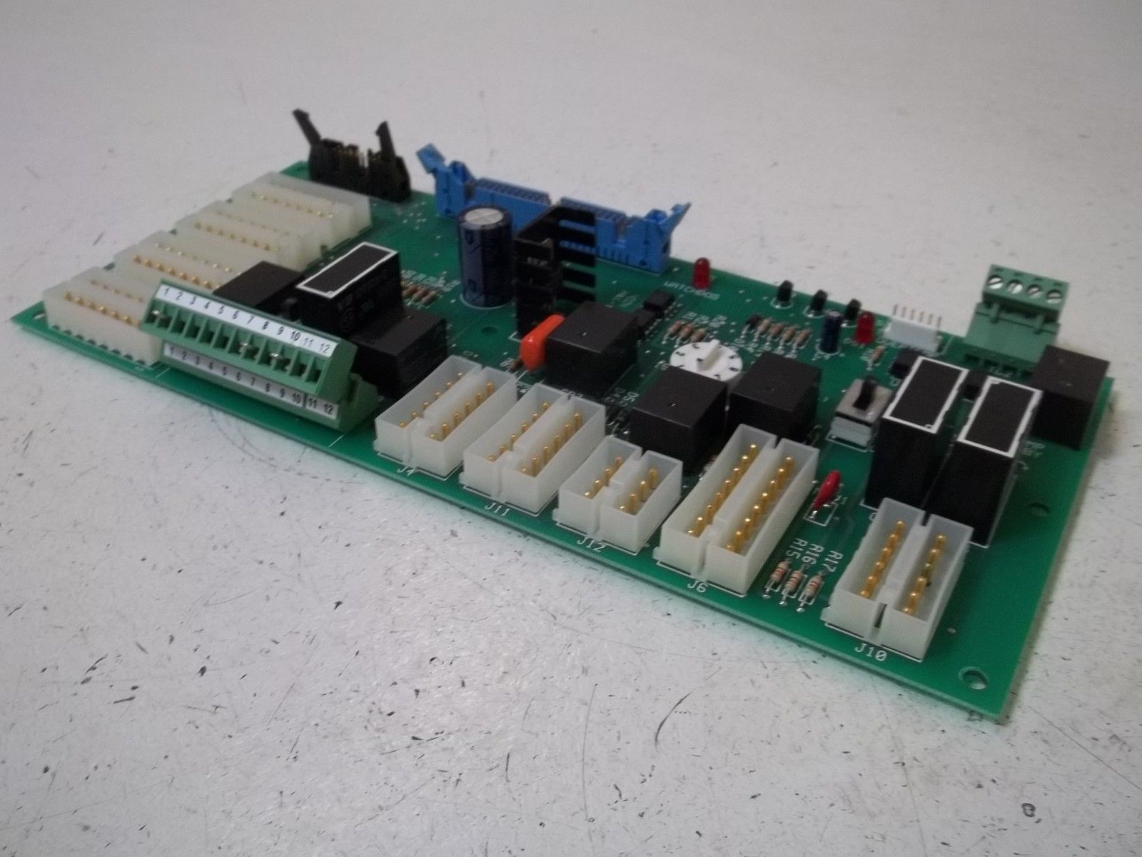 GENERIC 121062B PC BOARD W/MULTIPLE COMPONENTS NSNP