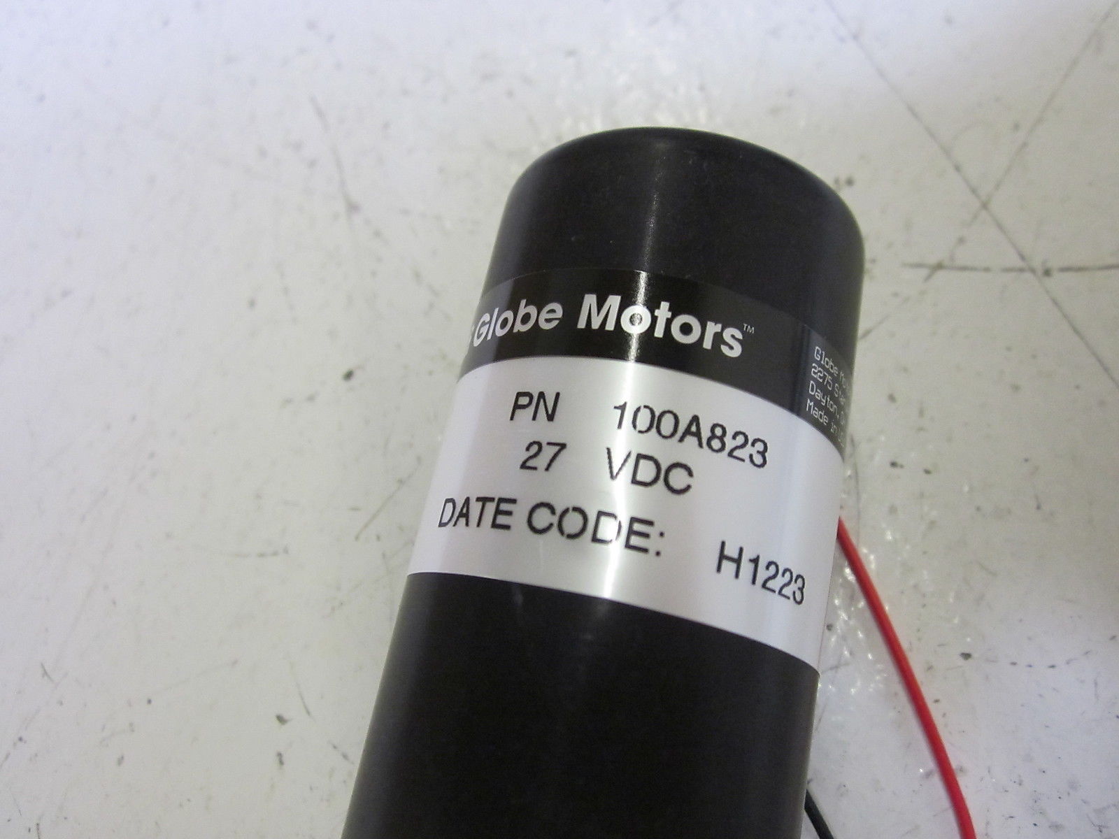 GLOBE MOTORS 100A823 27VDC UNMP