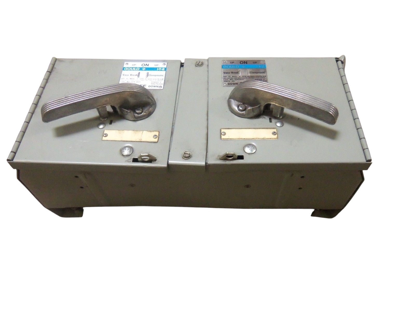 I-T-E CLAMPMATIC V7E3611 VACU-BREAK SWITCH (AS PICTURED) UNMP