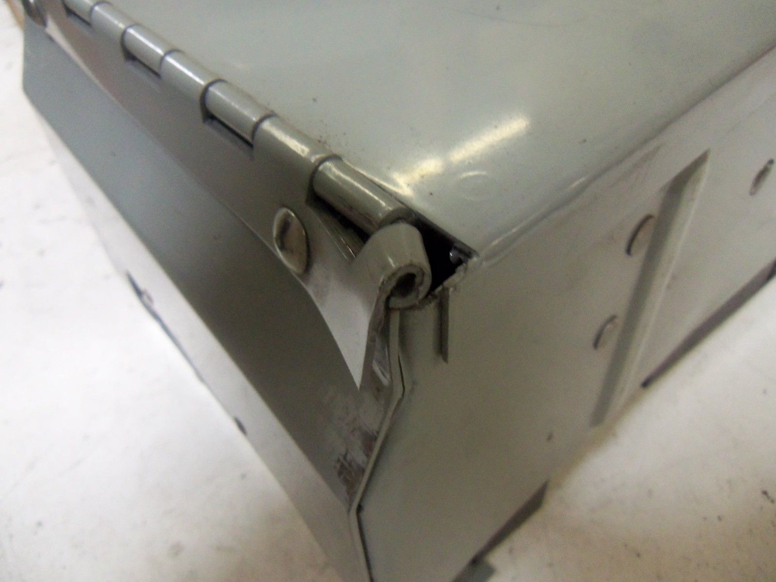 I-T-E CLAMPMATIC V7E3611 VACU-BREAK SWITCH (AS PICTURED) UNMP