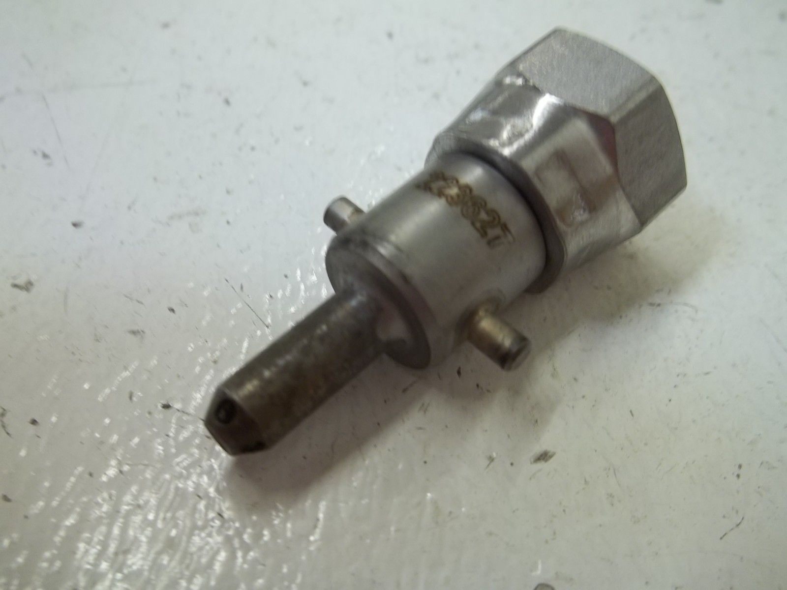 GRACO 223627 FITTING COUPLER UNMP