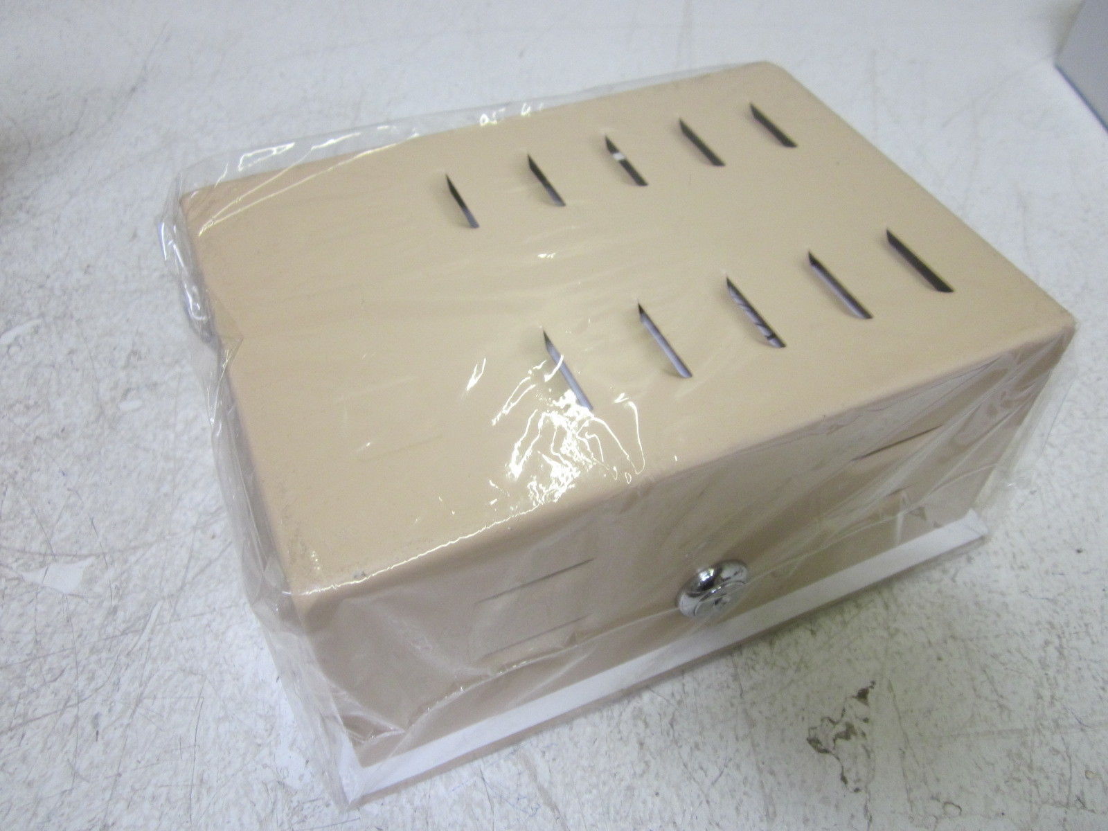 GRAINGER 4NE42 STAT LOCK BOX NSMP
