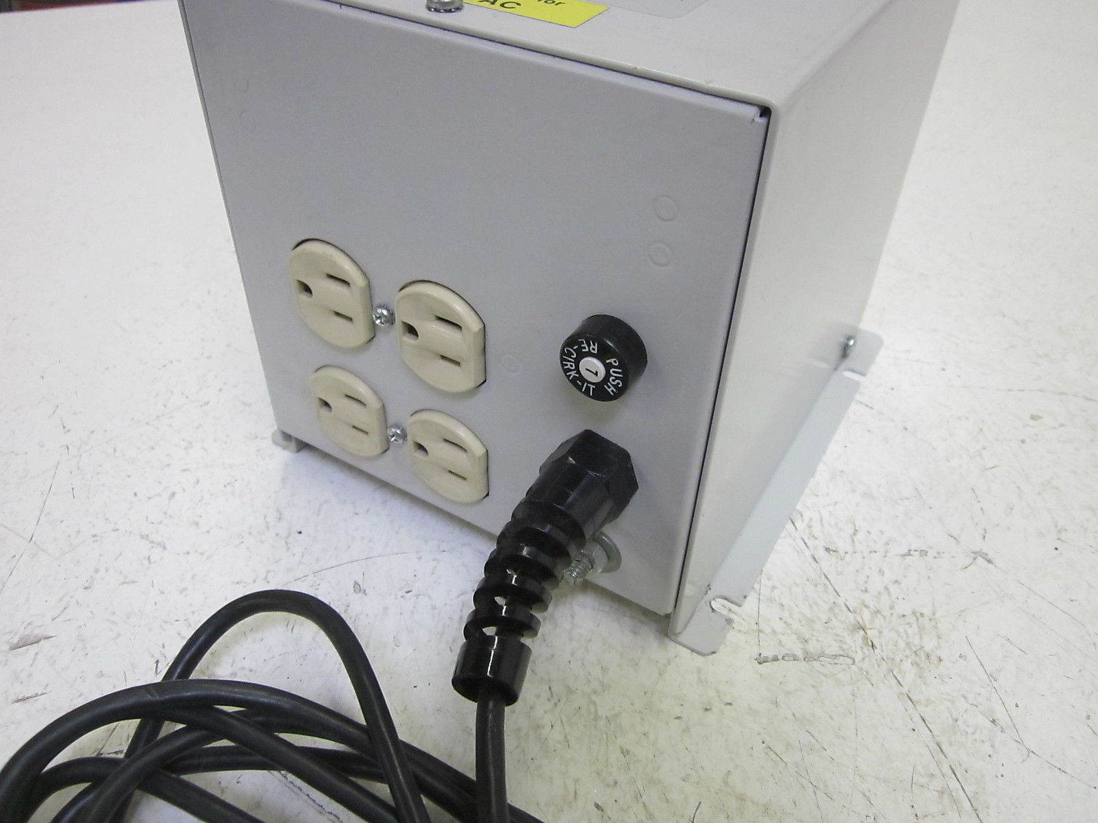 GRAPHICS MICRO SYSTEMS INC. 090G100137-01 REV.E POWER SUPPLY 90-132V UNMP