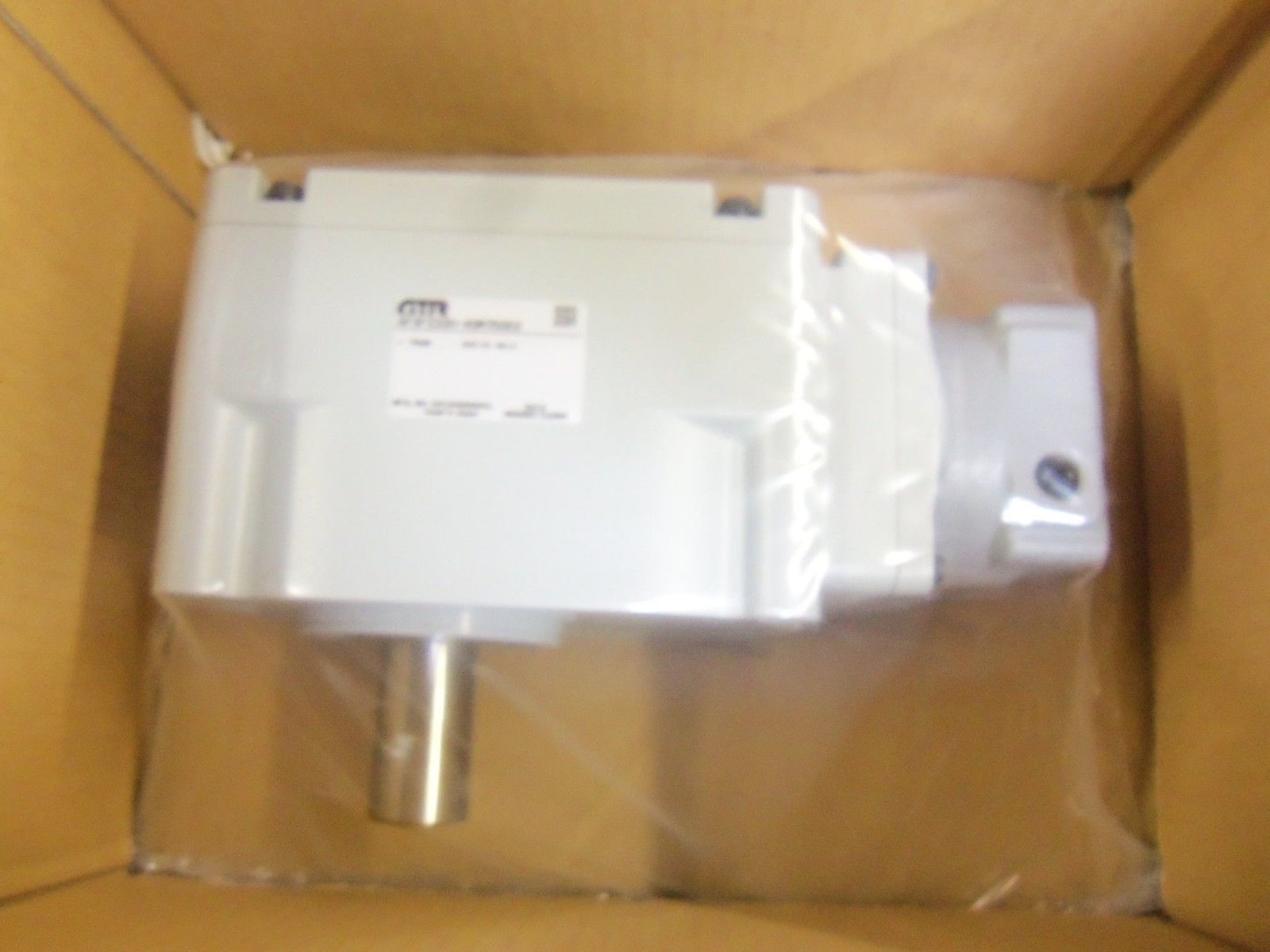 GTR AF3FZ32H-40M750S2 MOTOR NSMP