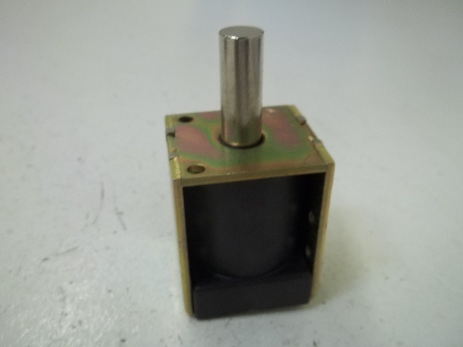 GUARDIAN 4-INT-120V SOLENOID COIL 120V NSMP