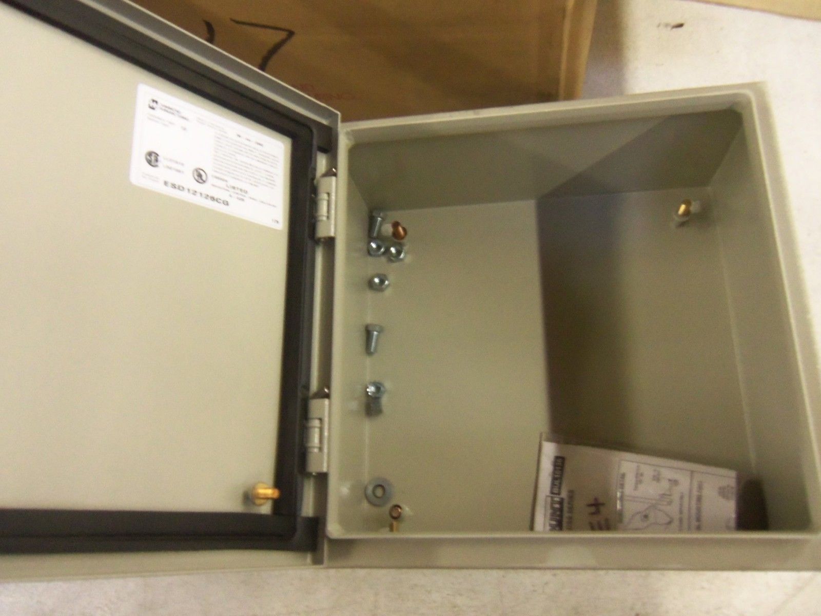 HAMMOND ESD12126CG ENCLOSURE 12X12X6 NSMP