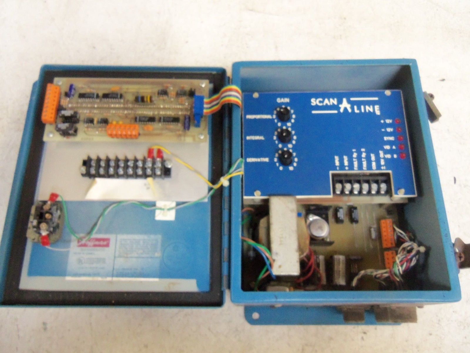 HARRIS UCPU-P1D-C0L CONTROLLER UNMP