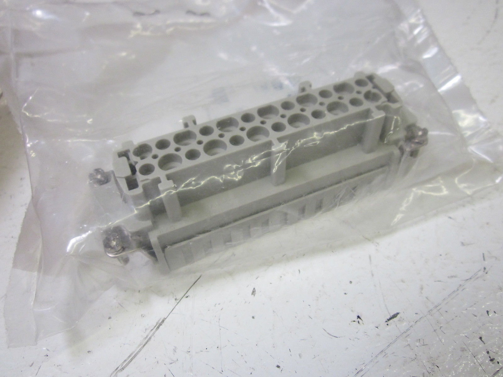 HARTING HAN 24E-F-C CONNECTOR NSMP