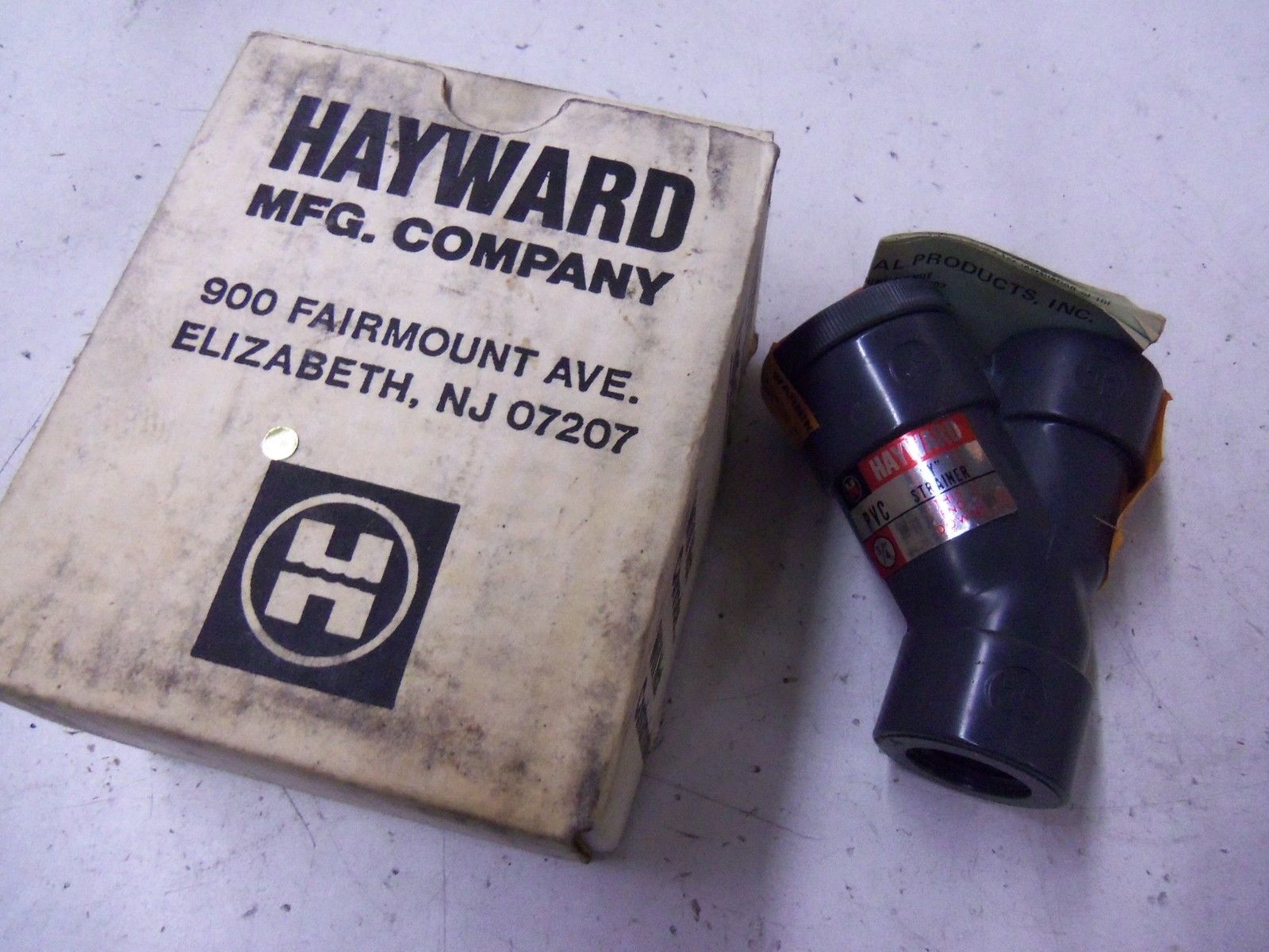 HAYWARD 3/4"PVC  STRAINER FLOW CONTROL VALVE *NEW IN BOX*
