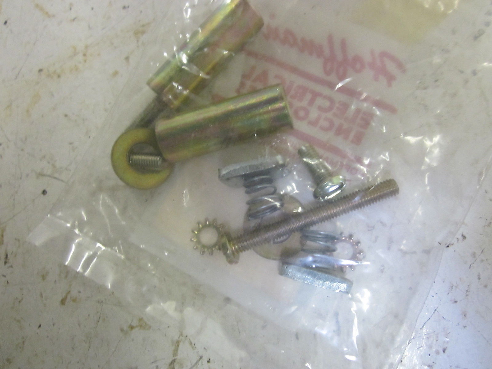 HOFFMAN 99411-220 HARDWARE MOUNTING STANDOFF KIT NSMP