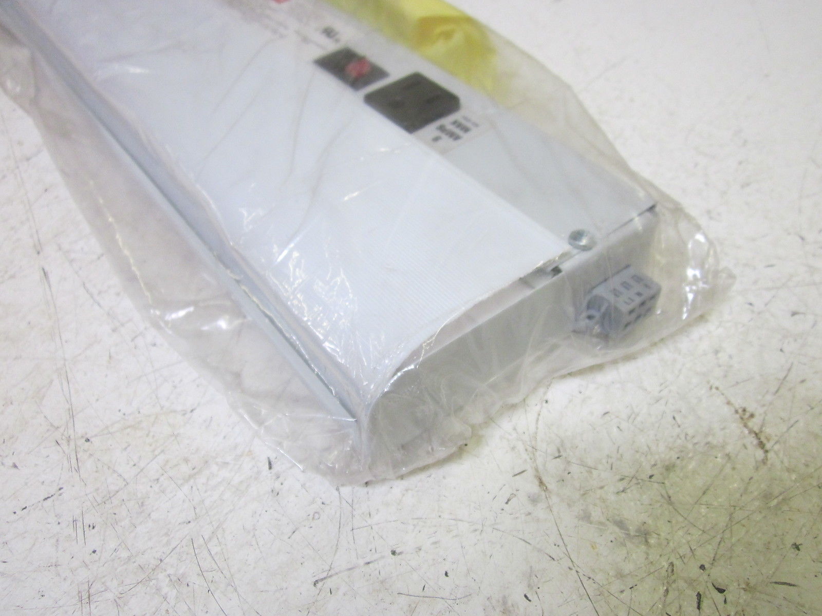 HOFFMAN ALF16M24R LIGHTING 120VAC .35AMPS NSNP