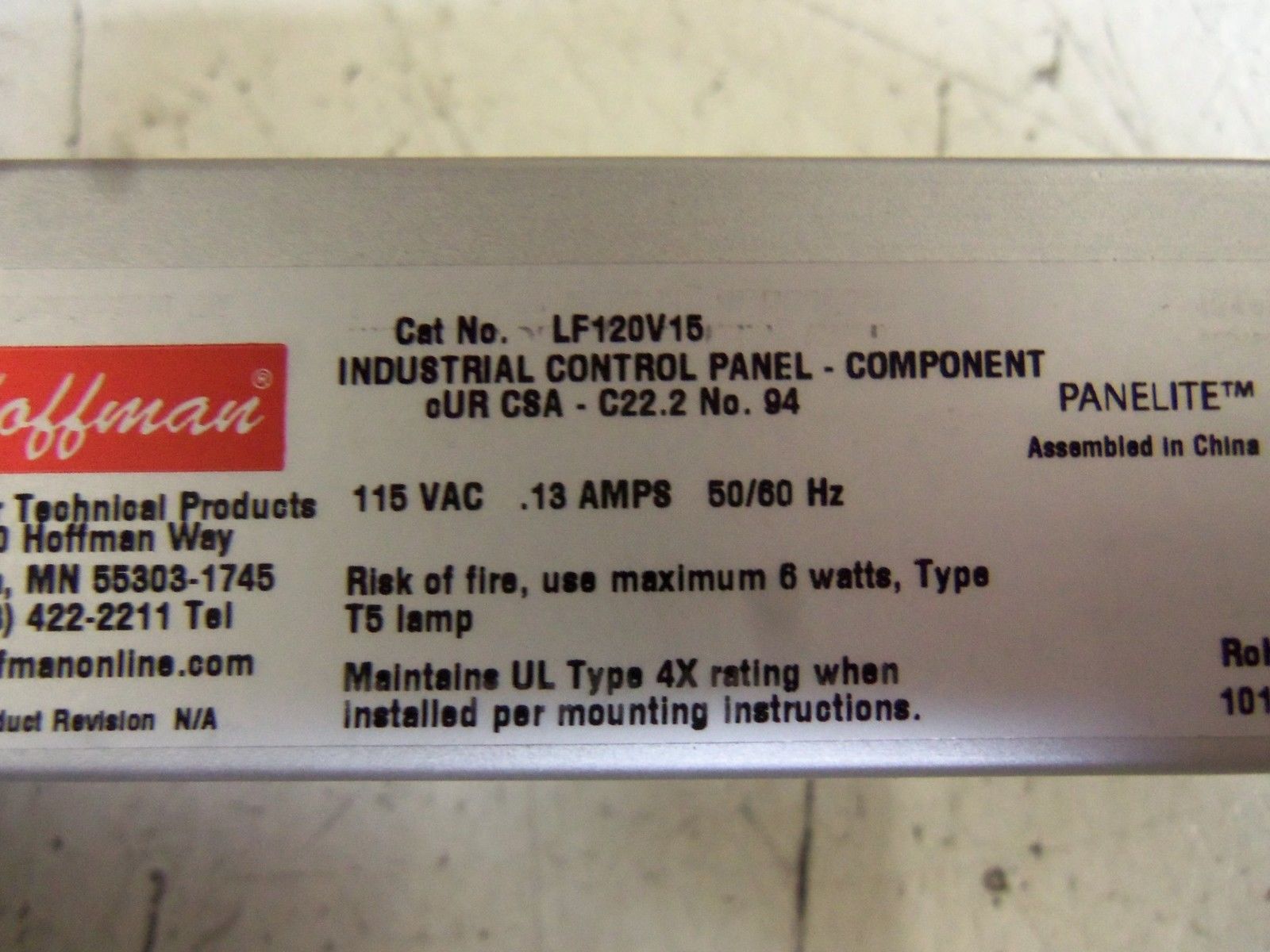 HOFFMAN LF120V15 FLUORESCENT LIGHT *NEW IN BOX*