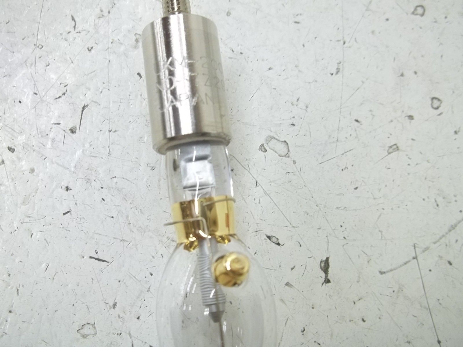 HOLEGENIX UXM-200YA LAMP  NSMP