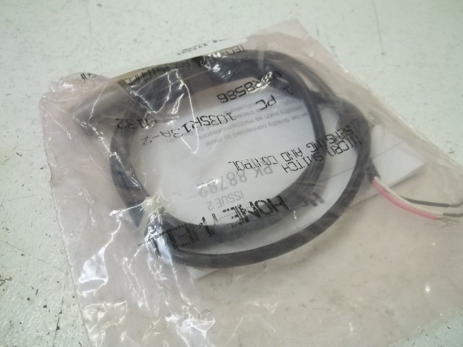 HONEYWELL 103R13A-2 PROXIMITY SENSOR  NSMP