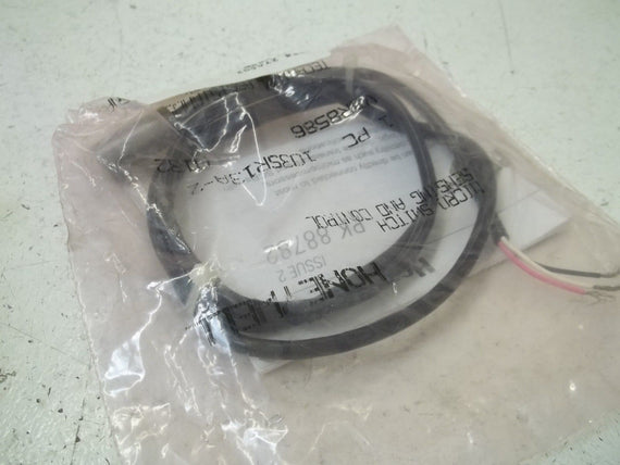 HONEYWELL 103R13A-2 PROXIMITY SENSOR  *NEW IN A BAG*