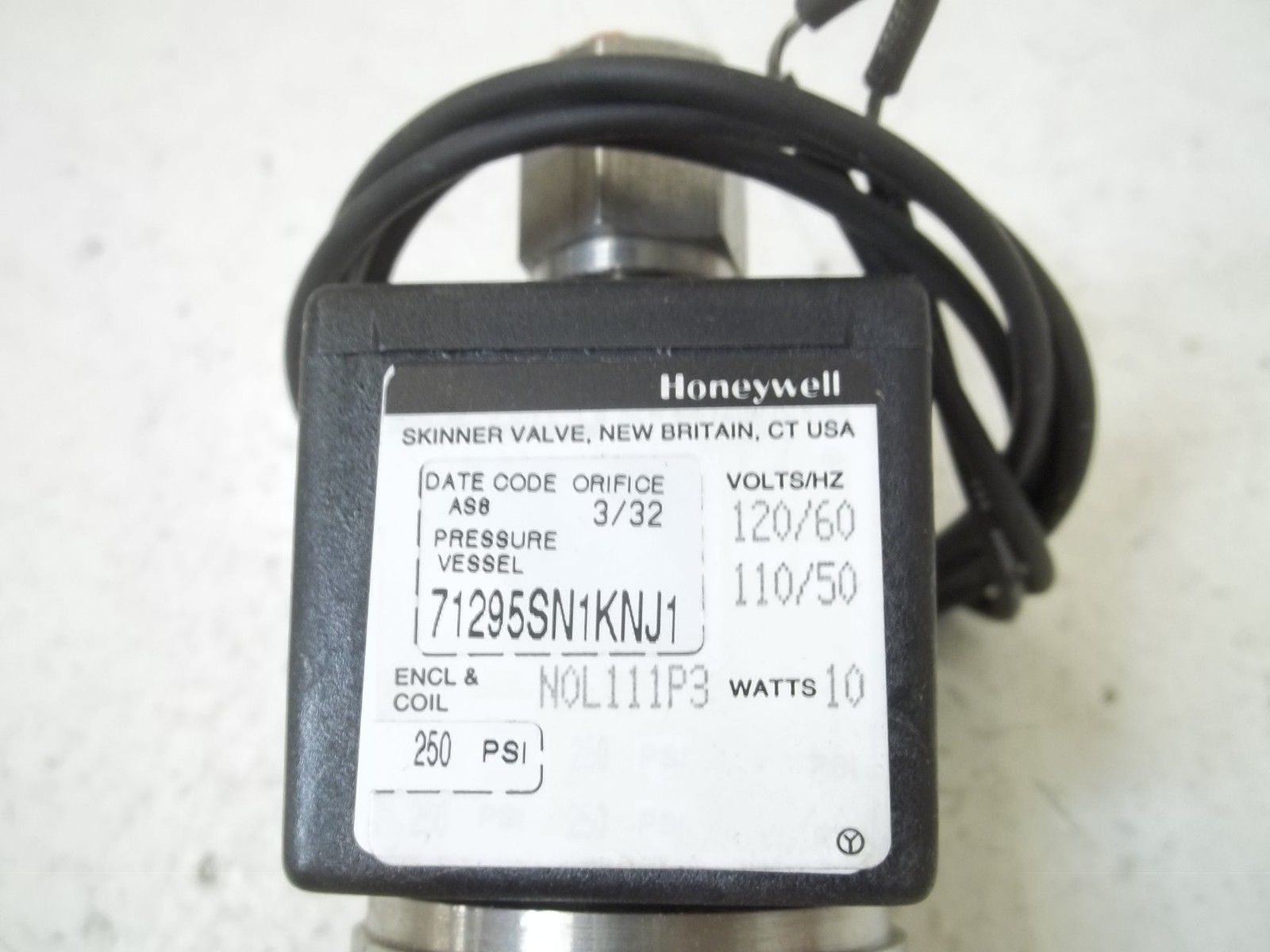 HONEYWELL 71295SN1KNJ1N0L111P3 SOLENOID VALVE NSMP