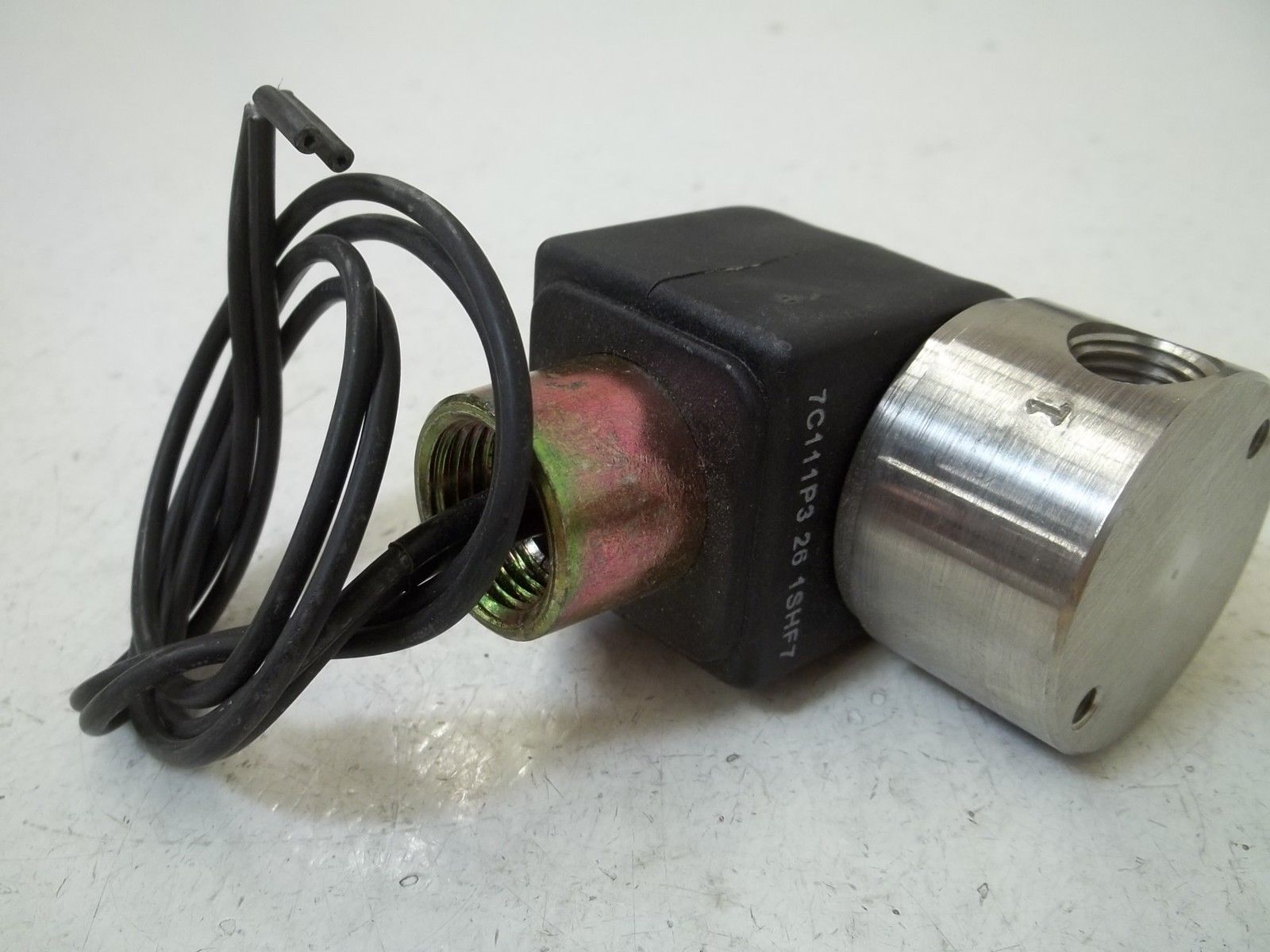 HONEYWELL 71315SN2EN00N0C111P3 SKINNER SOLENOID VALVE 120/60 110/50 250PSI UNMP