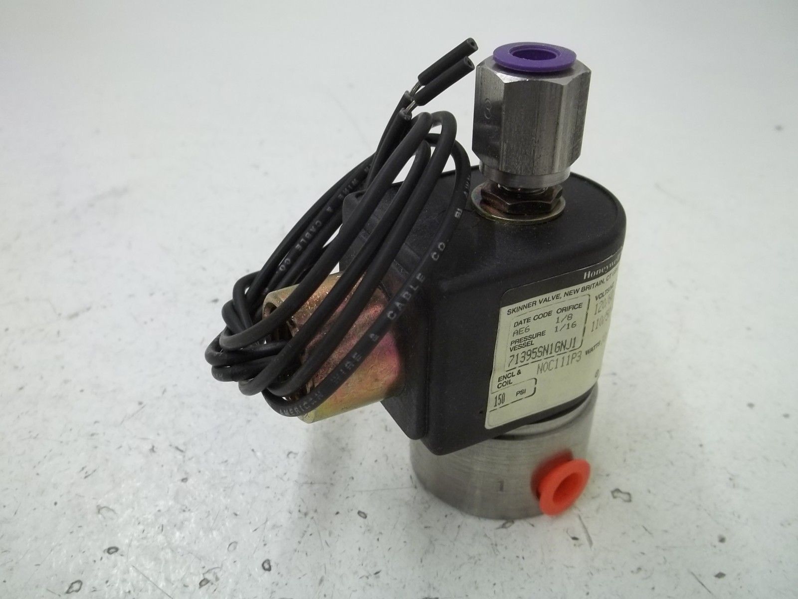 HONEYWELL 71395SN1GNJ1 SOLENOID VALVE 110/120V NSMP