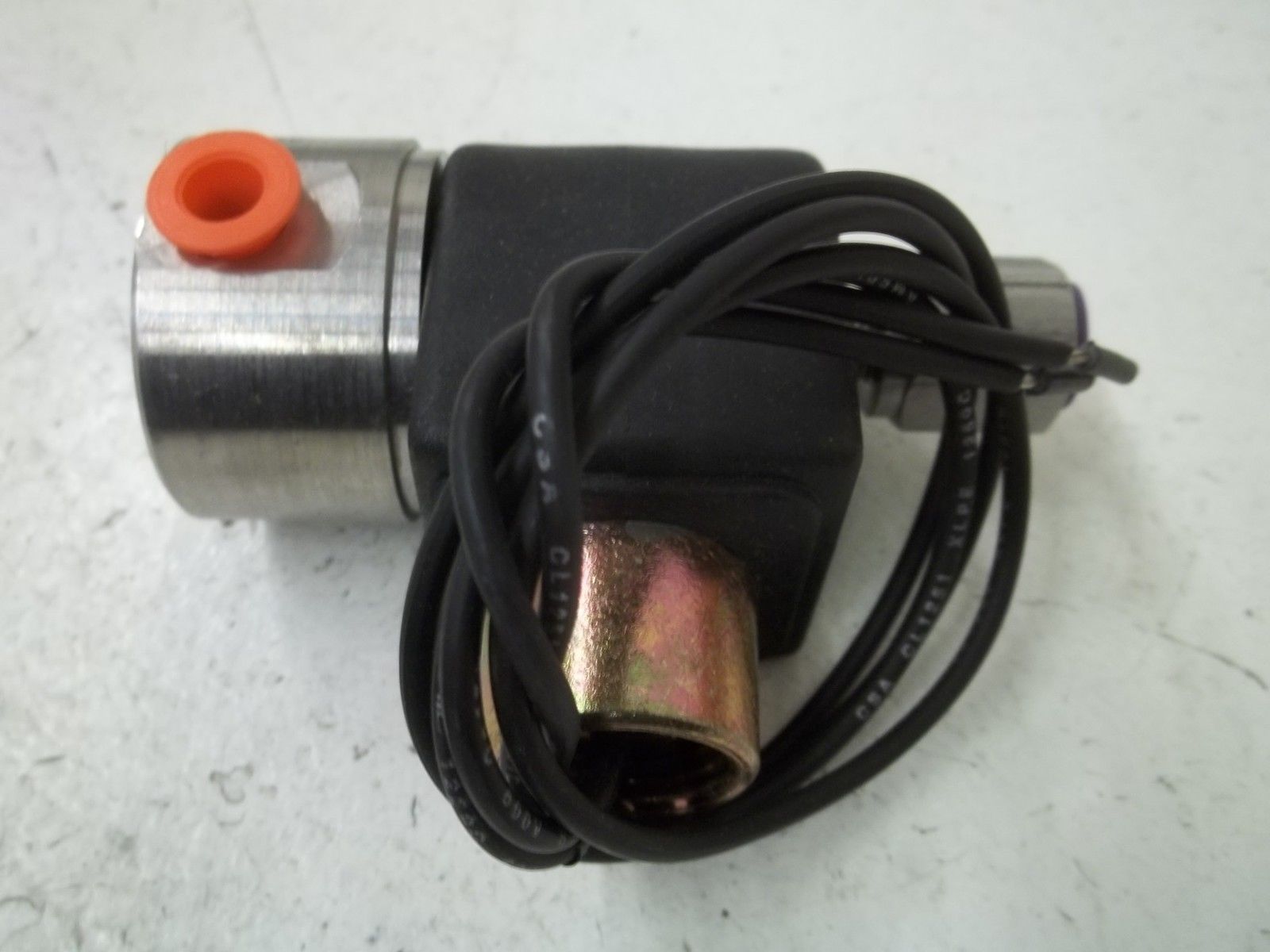 HONEYWELL 71395SN1GNJ1 SOLENOID VALVE 110/120V NSMP