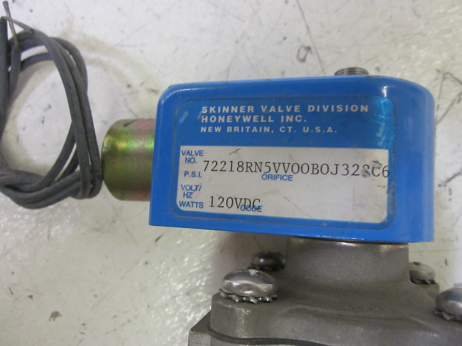 HONEYWELL 72218RN5VV00B0J322C6 SKINNER VALVE 120VDCUNMP