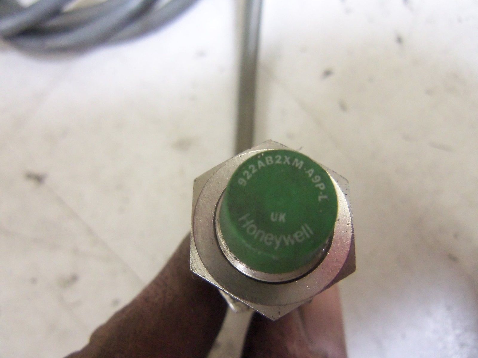 HONEYWELL 922AB2XM-A9P-L PROXIMITY SENSOR UNMP