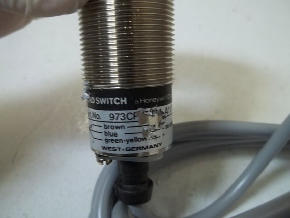 HONEYWELL 973CP15TM-A11T-L PROXIMITY LIMIT SWITCH *USED*
