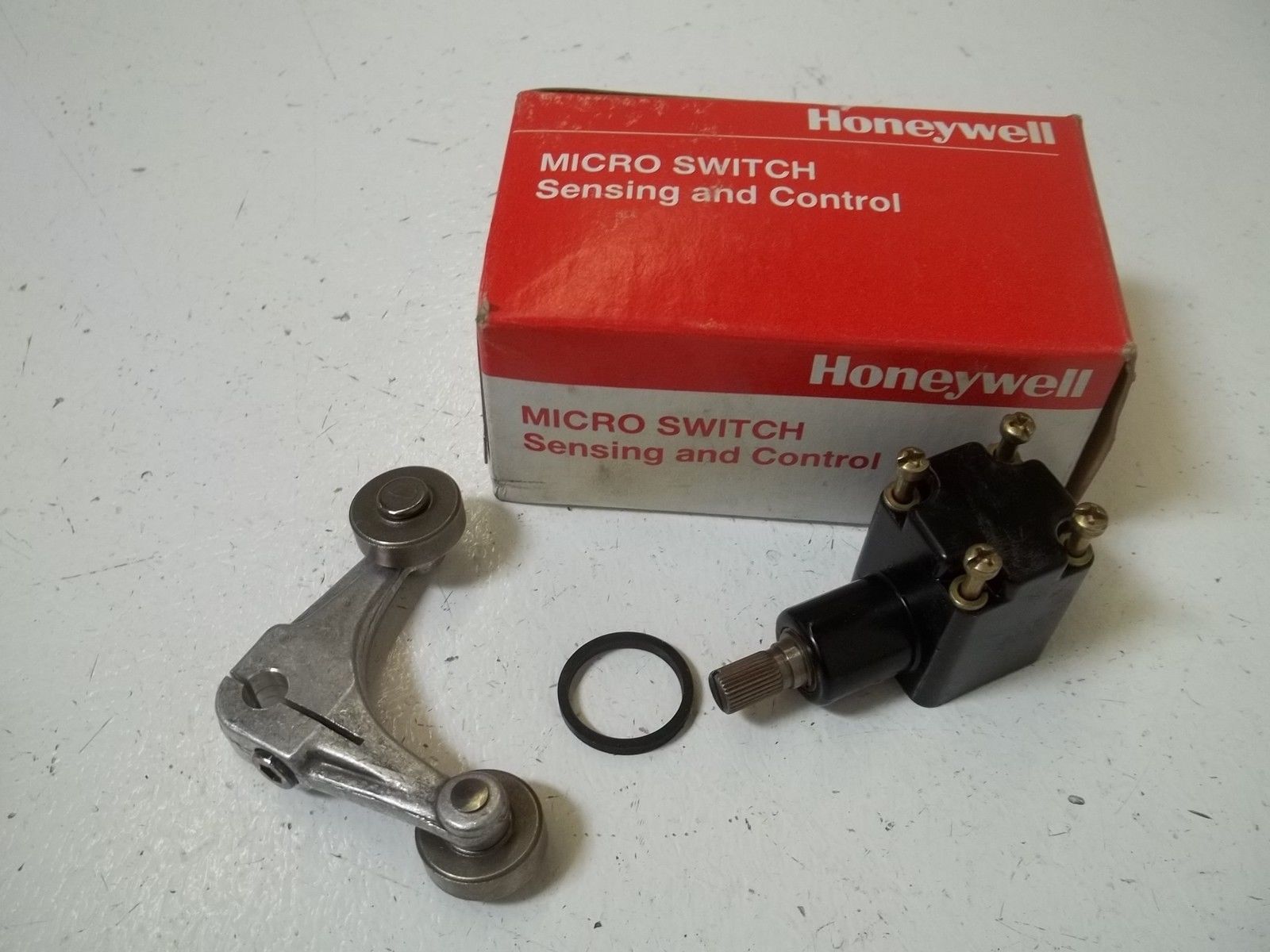 HONEYWELL 9PA46 LIMIT SWITCH UNMP