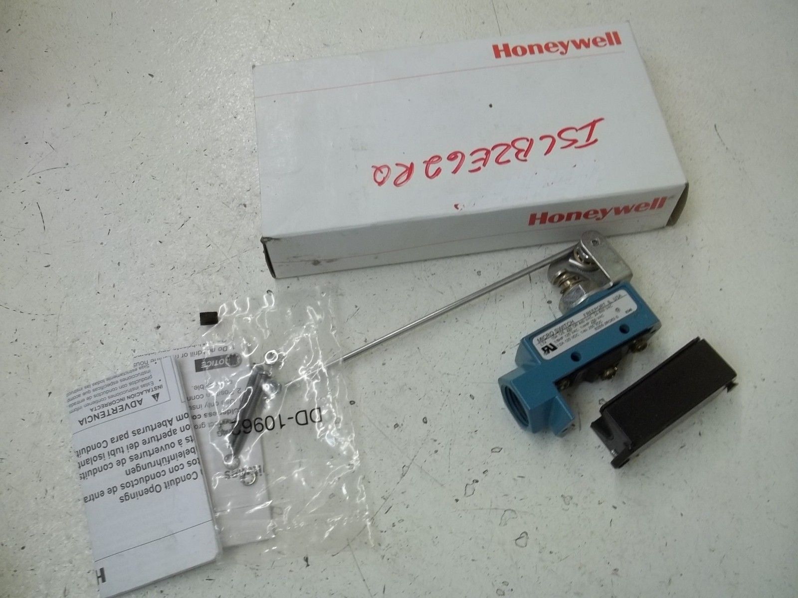 HONEYWELL BZE6-2RQ6-S LIMIT SWITCH NSMP
