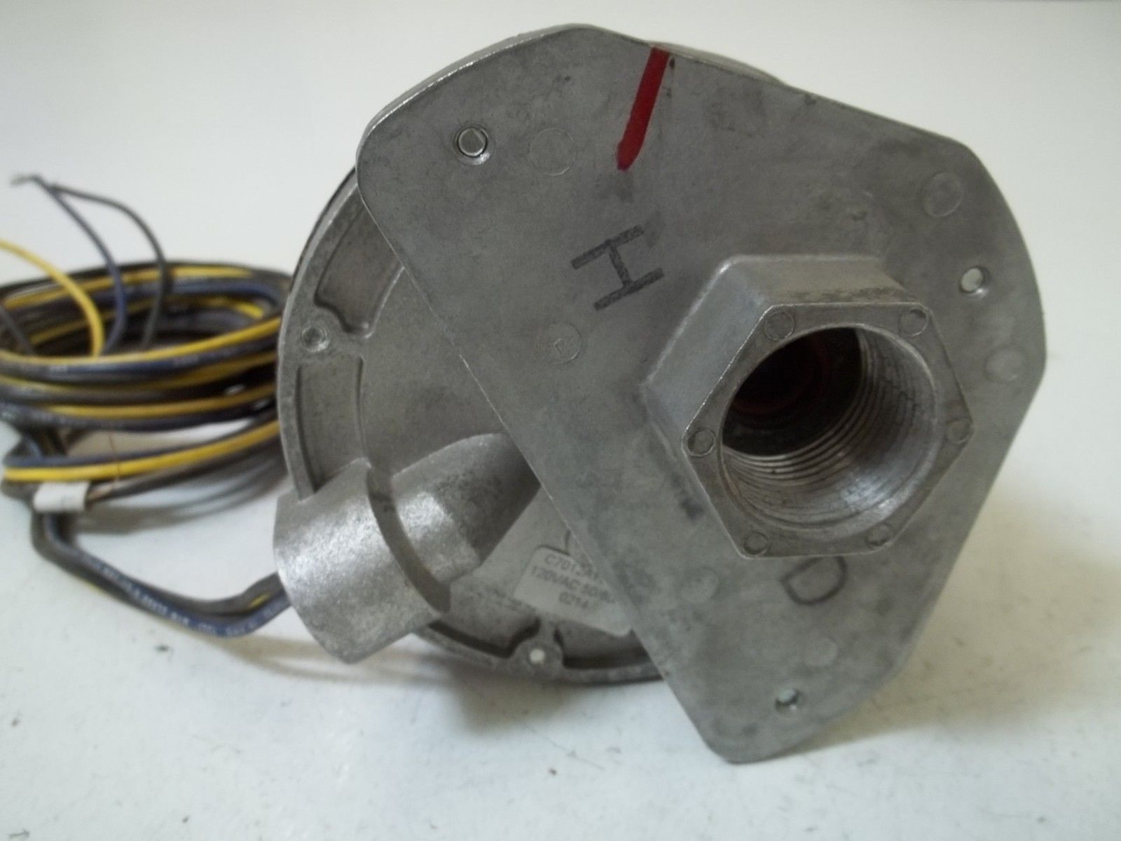 HONEYWELL C7012A1160 ULTRAVIOLET FLAME SENSOR DETECTOR *USED*