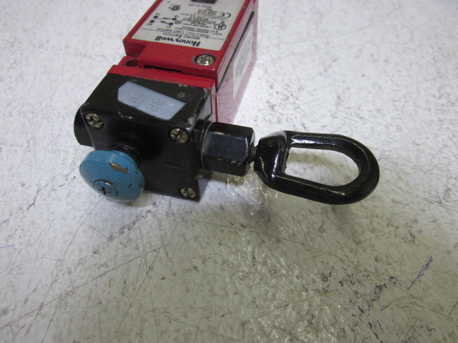 HONEYWELL CLSB7A CABLE PULL LIMIT SWITCH UNMP
