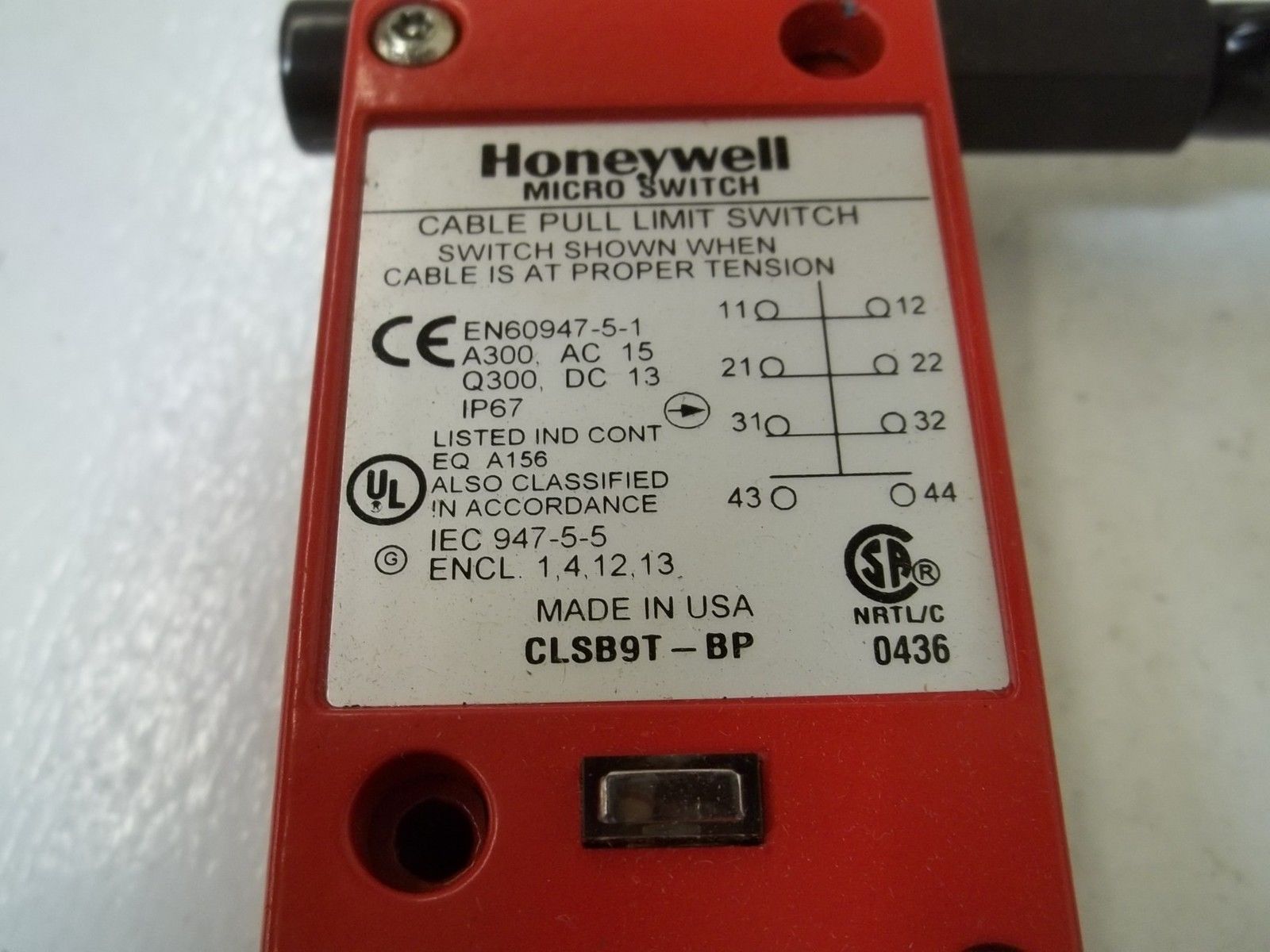HONEYWELL CLSB9T-BP LIMIT SWITCH NSMP