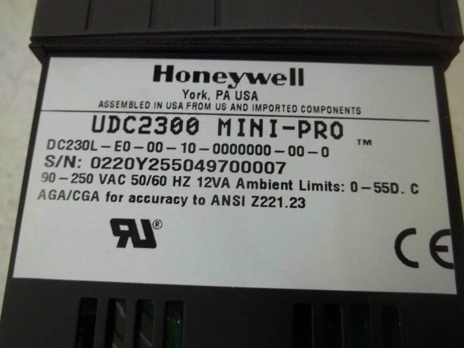 HONEYWELL D230L-E0-00-10-0000000-00-0 TEMPERATURE CONTROLLER UNMP