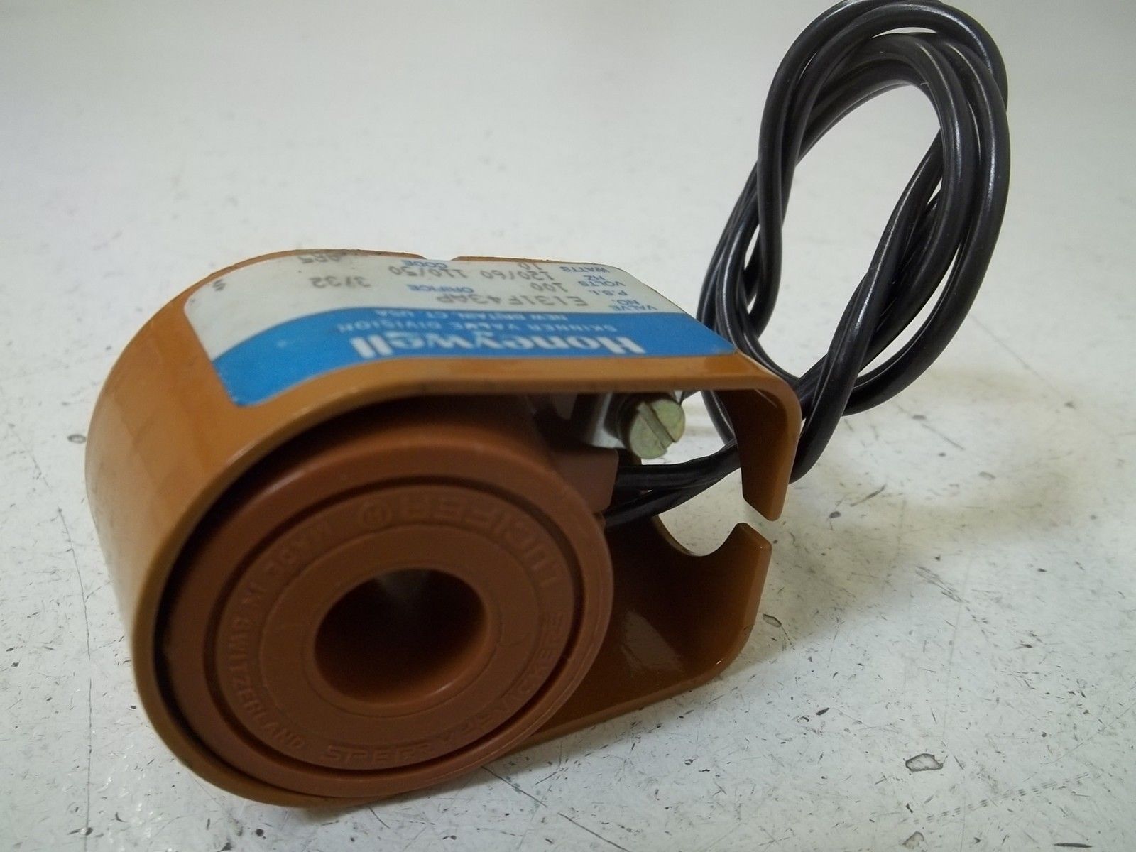 HONEYWELL E131F43AP SOLENOID VALVE UNMP