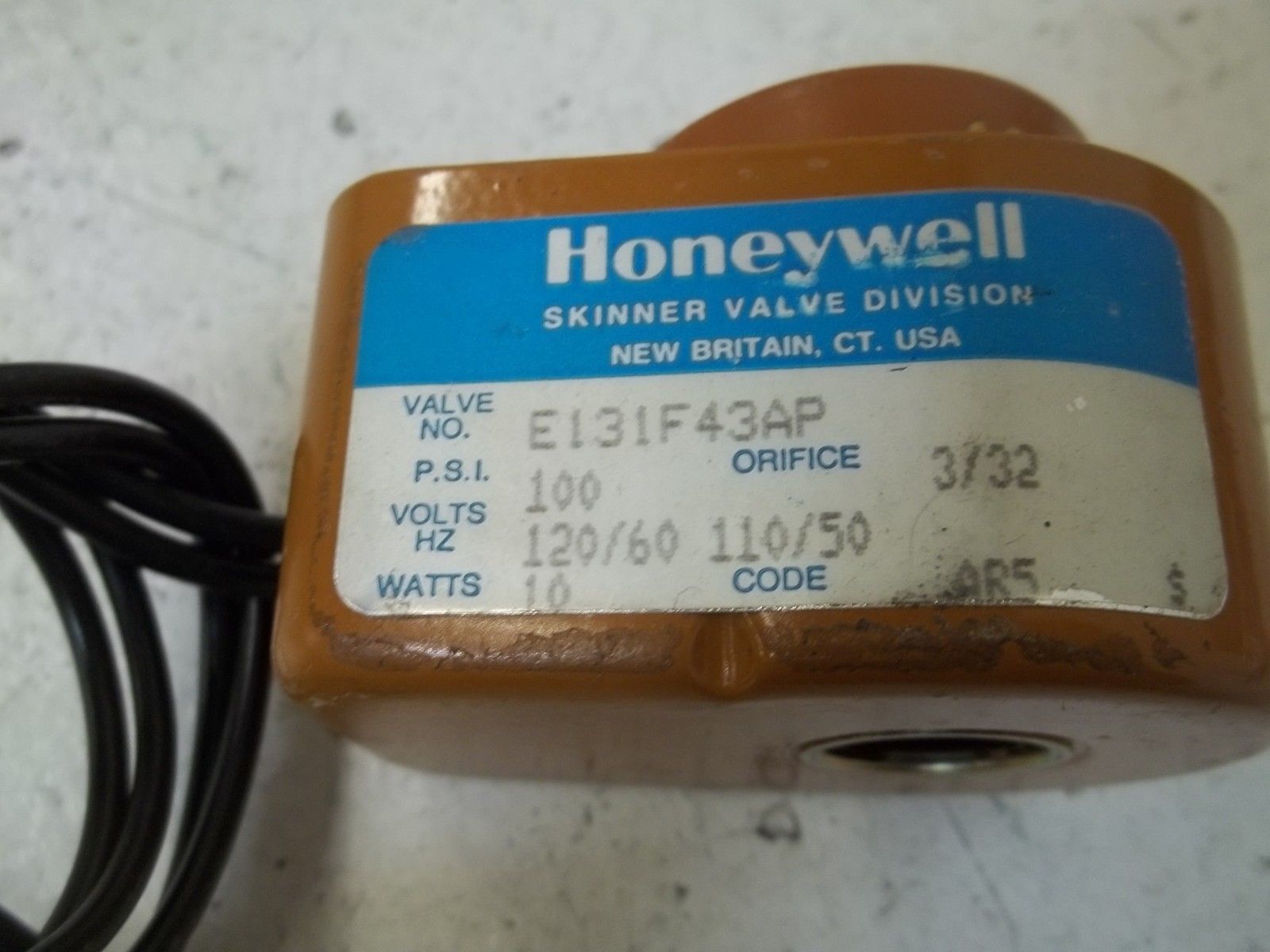 HONEYWELL E131F43AP SOLENOID VALVE UNMP