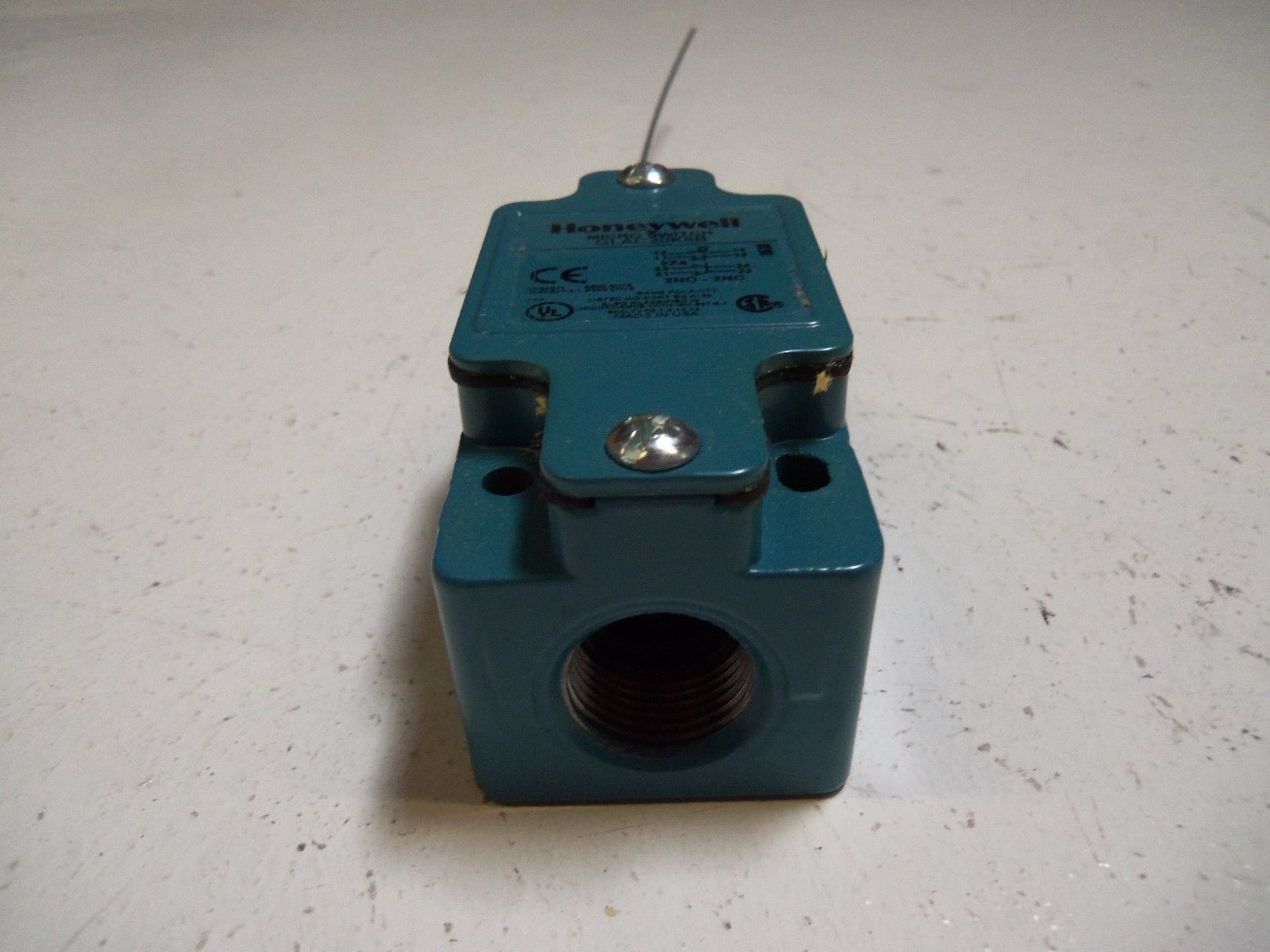 HONEYWELL GLAC20K8B LIMIT SWITCH NSMP