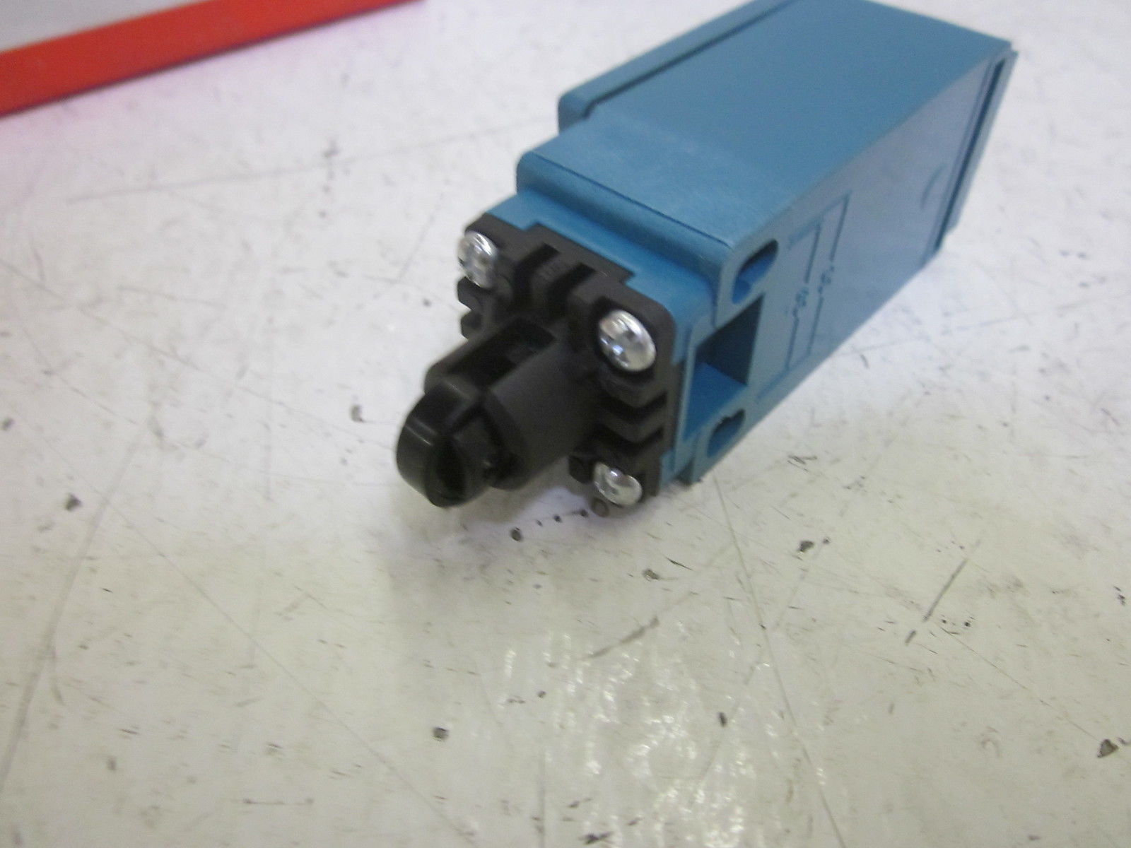 HONEYWELL GLDB01C ROLLER SWITCH *NEW IN BOX*