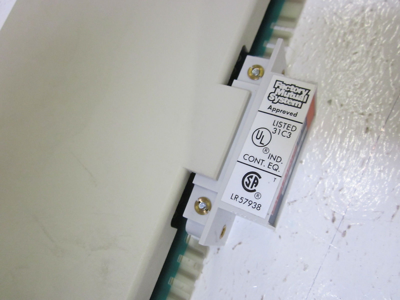 HONEYWELL ISSC 621-1101 115VAC/DC ISOLATED INPUT MODULE NSMP