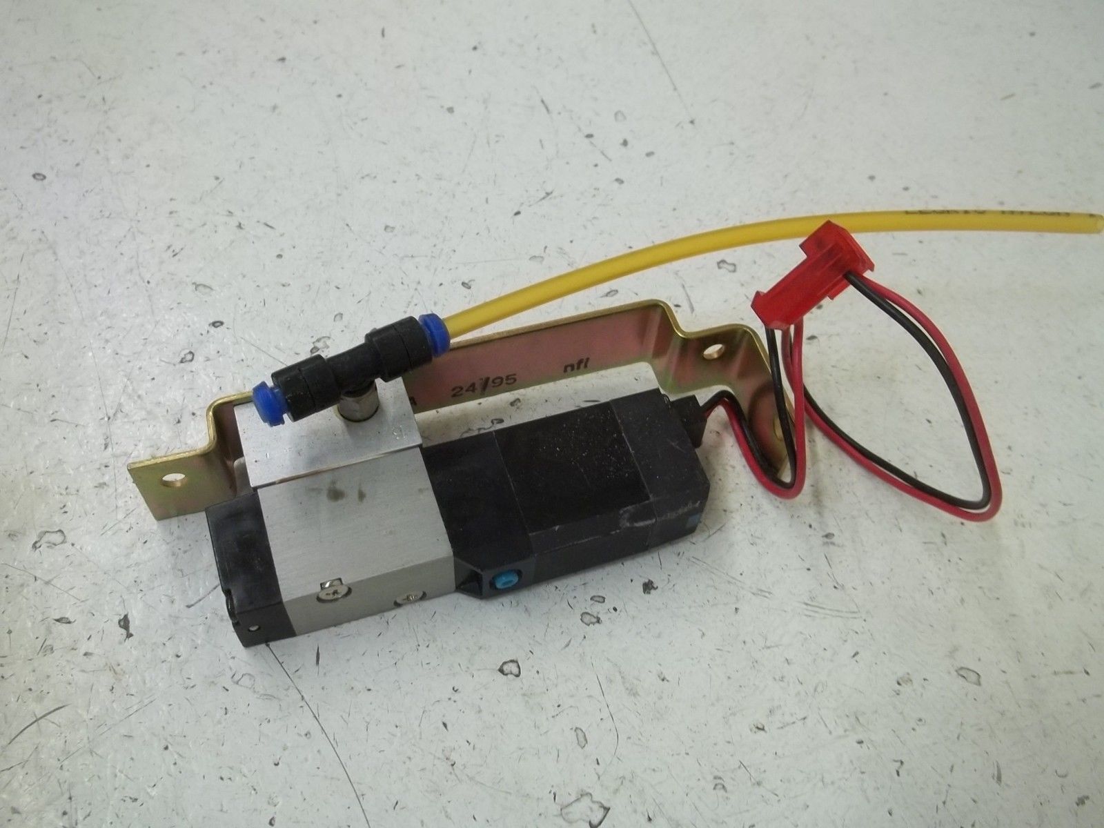HONEYWELL K4RX001 SOLENOID VALVE OE P.S.I. 1.8WATTS UNMP