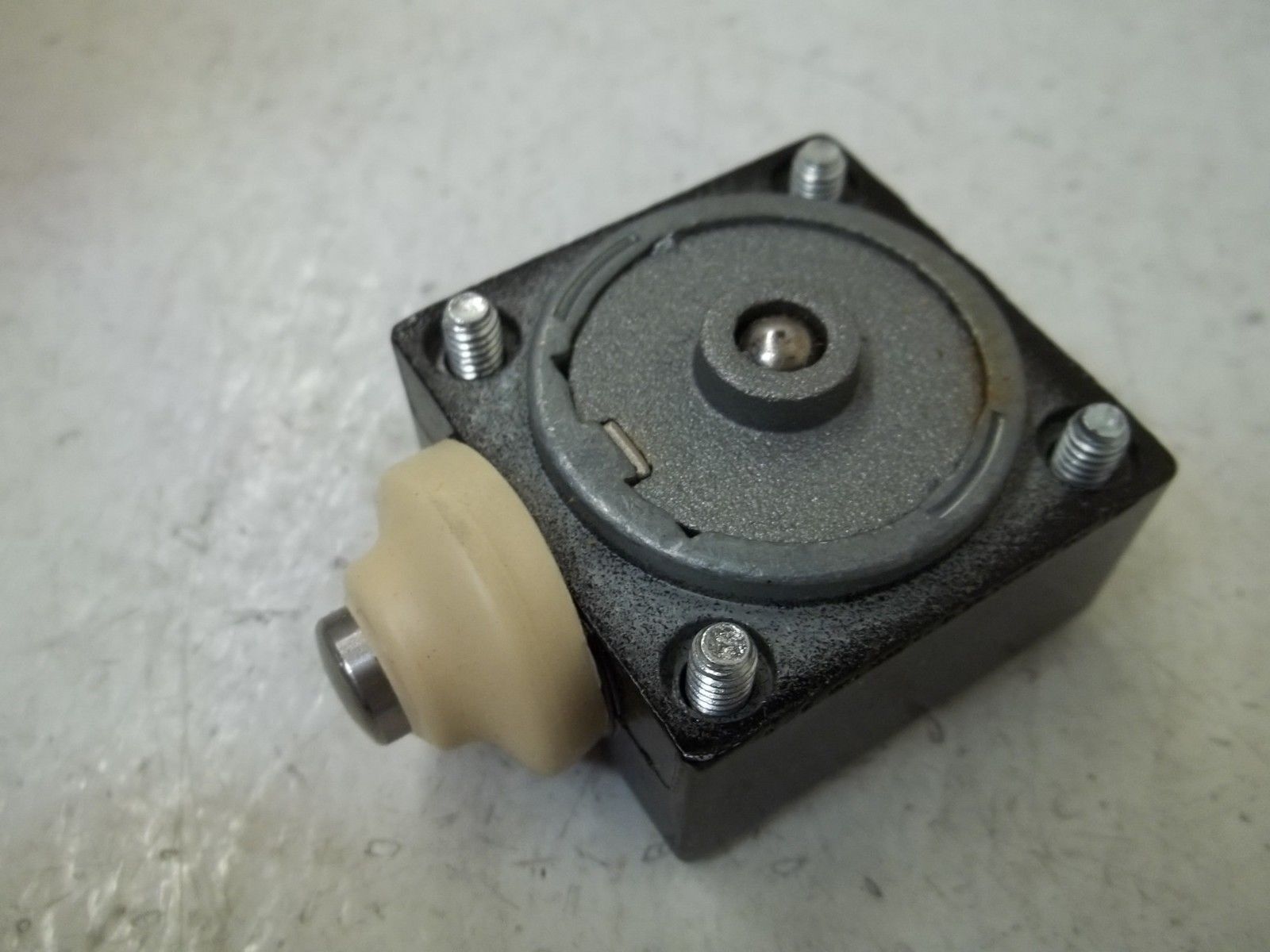 HONEYWELL LSZ1EC LIMIT SWITCH NSMP
