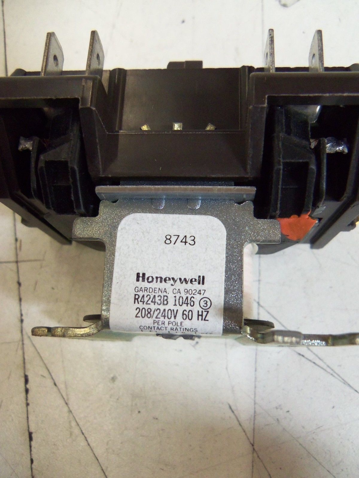 HONEYWELL R4243B1046 *NEW IN BOX*