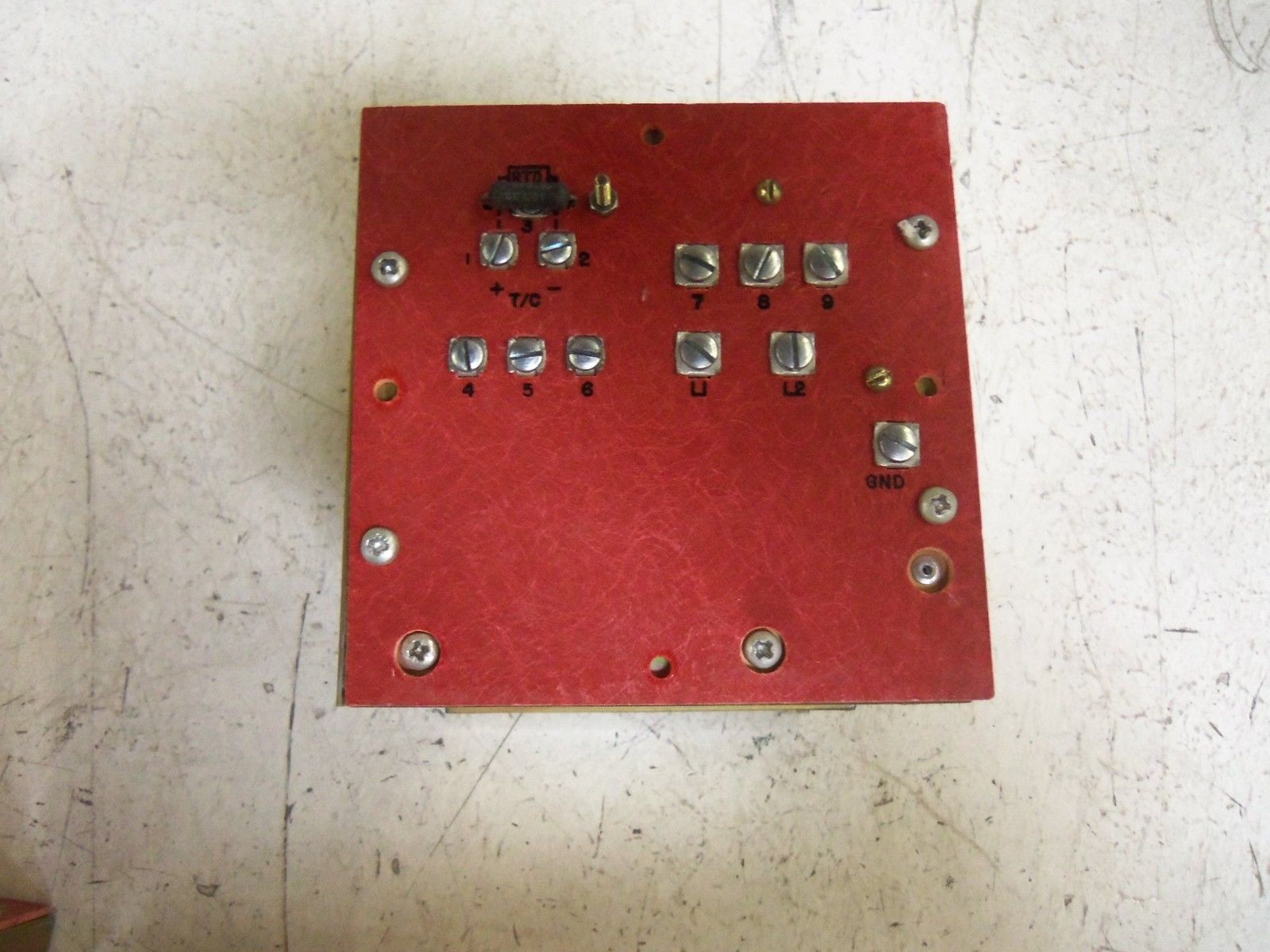 HONEYWELL R7352C1325 TEMPERATURE CONTROL UNMP